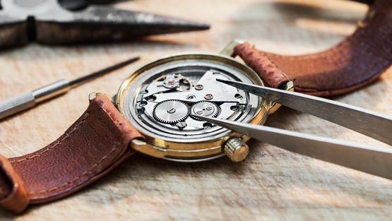 Mechanical sales watch servicing